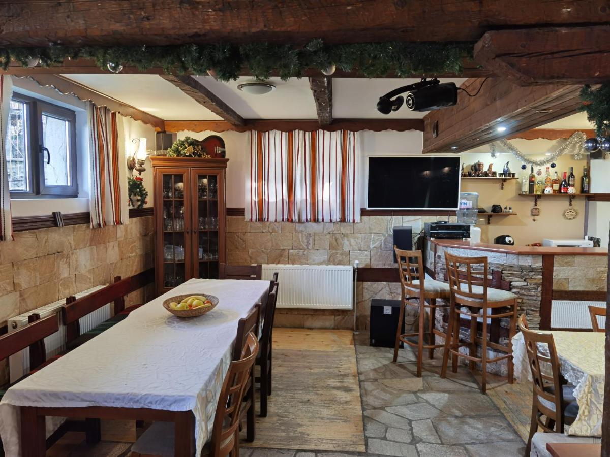 Mira Guest House Dobrinishte Exterior foto