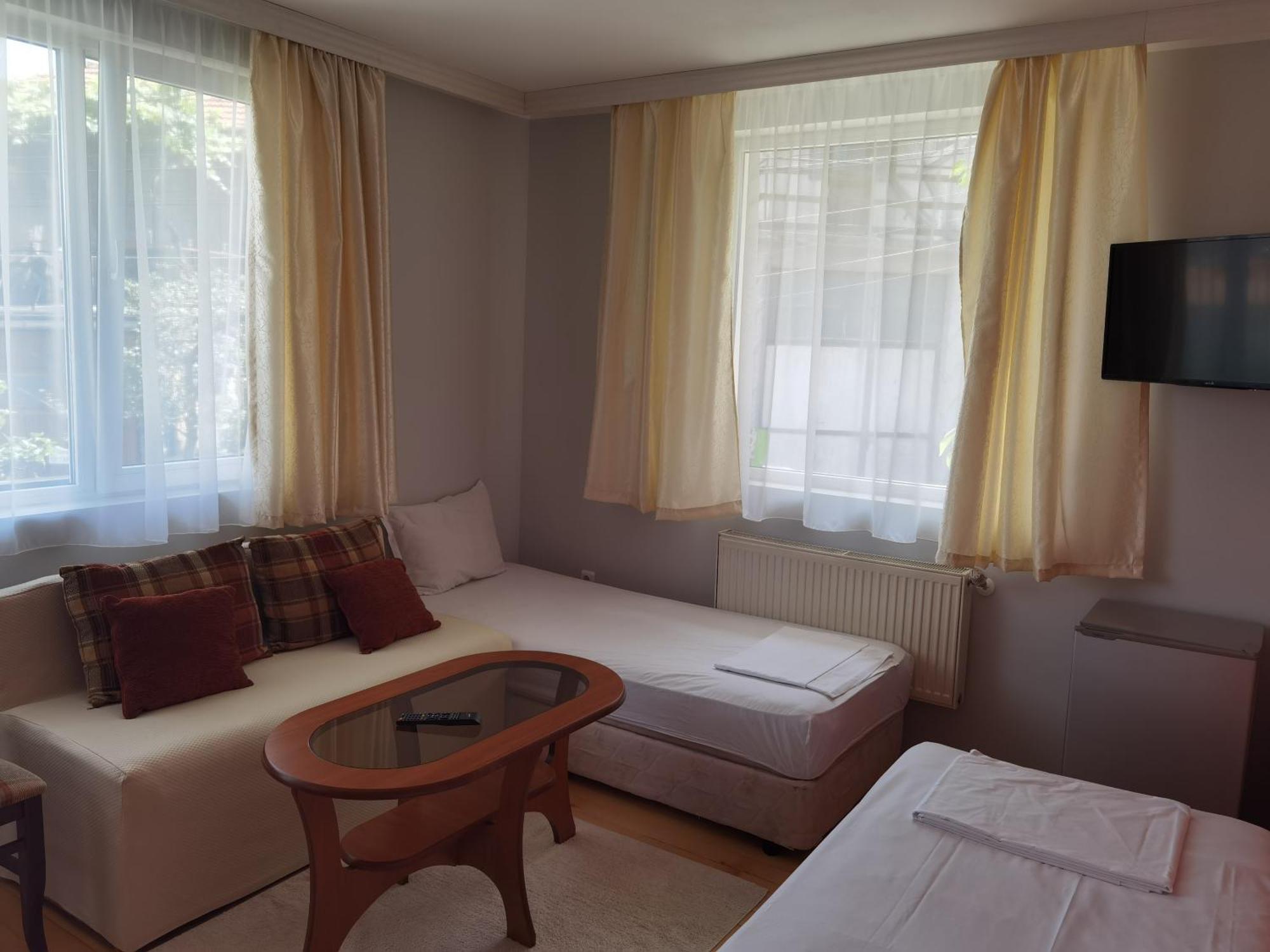 Mira Guest House Dobrinishte Quarto foto