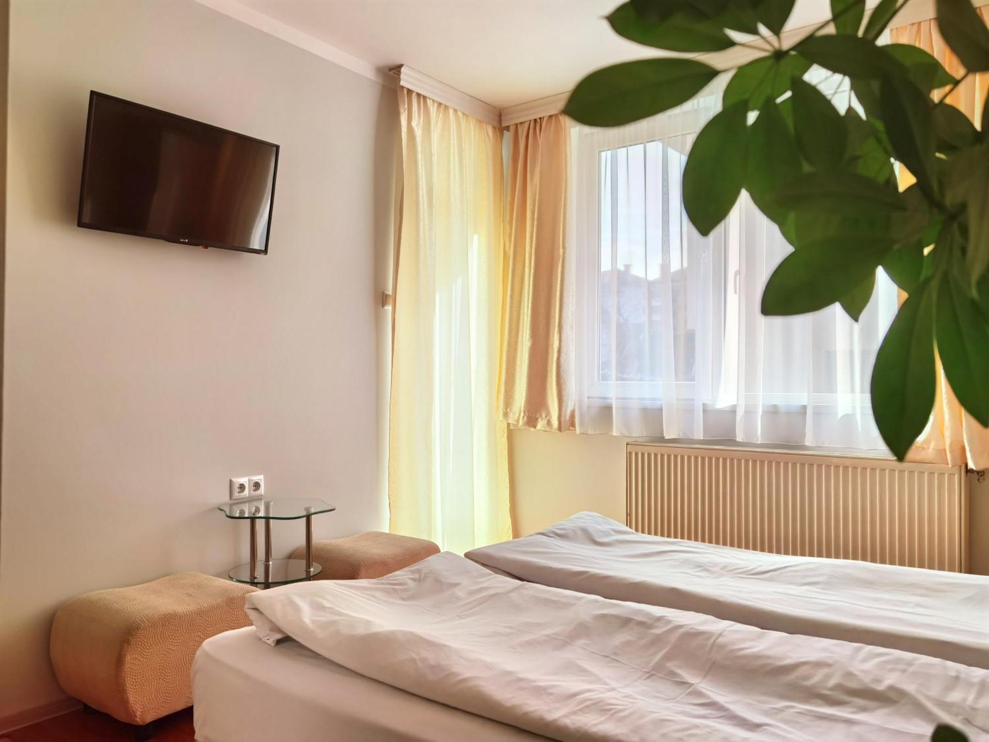 Mira Guest House Dobrinishte Quarto foto